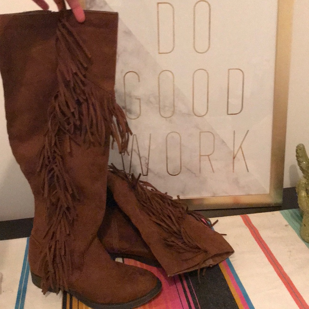 Boots - Picture 2 of 2